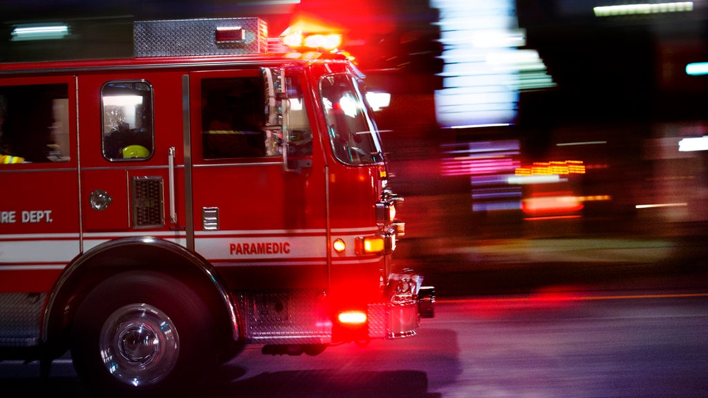 Crews battle structure fire in Victoria neighborhood, city officials say — WCCO / CBS Minnesota, Crystal Community news