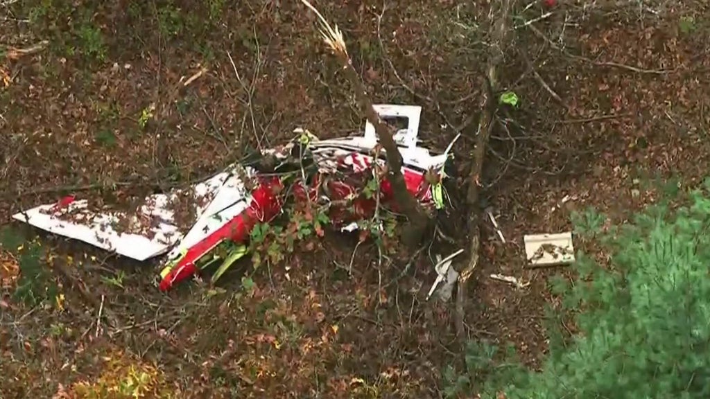 Community mourns pilot among 6 dead in Wisconsin plane crash — WCCO / CBS Minnesota, Crystal Dining news
