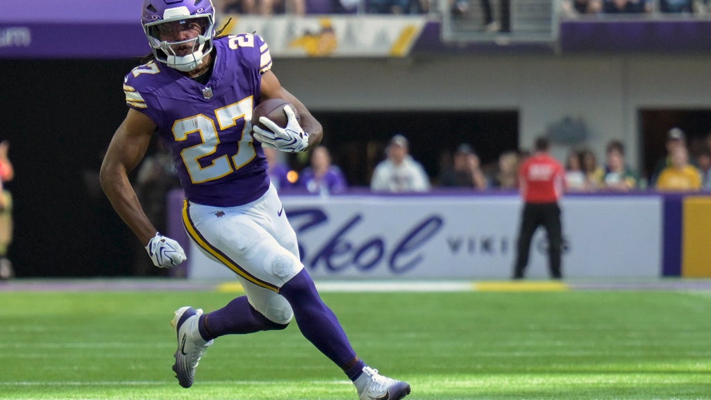 Vikings return RB Jordan Mason from injured reserve after broken thumb kept him out last 4 games — WCCO / CBS Minnesota, Crystal Sports news