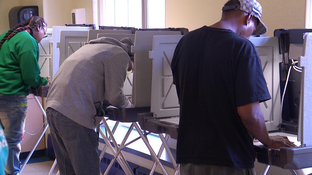 Catholic Charities helps Minnesota's unhoused vote ahead of midterms — WCCO / CBS Minnesota, Crystal Sports news