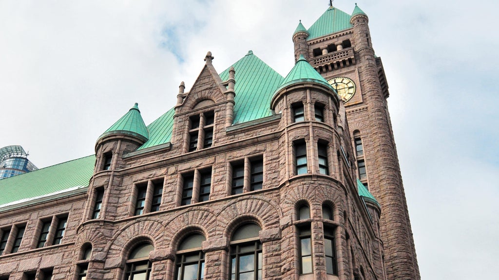 Minneapolis council votes 9-4 to eliminate safety office; Mayor Frey meeting with council members — Crystal Government news