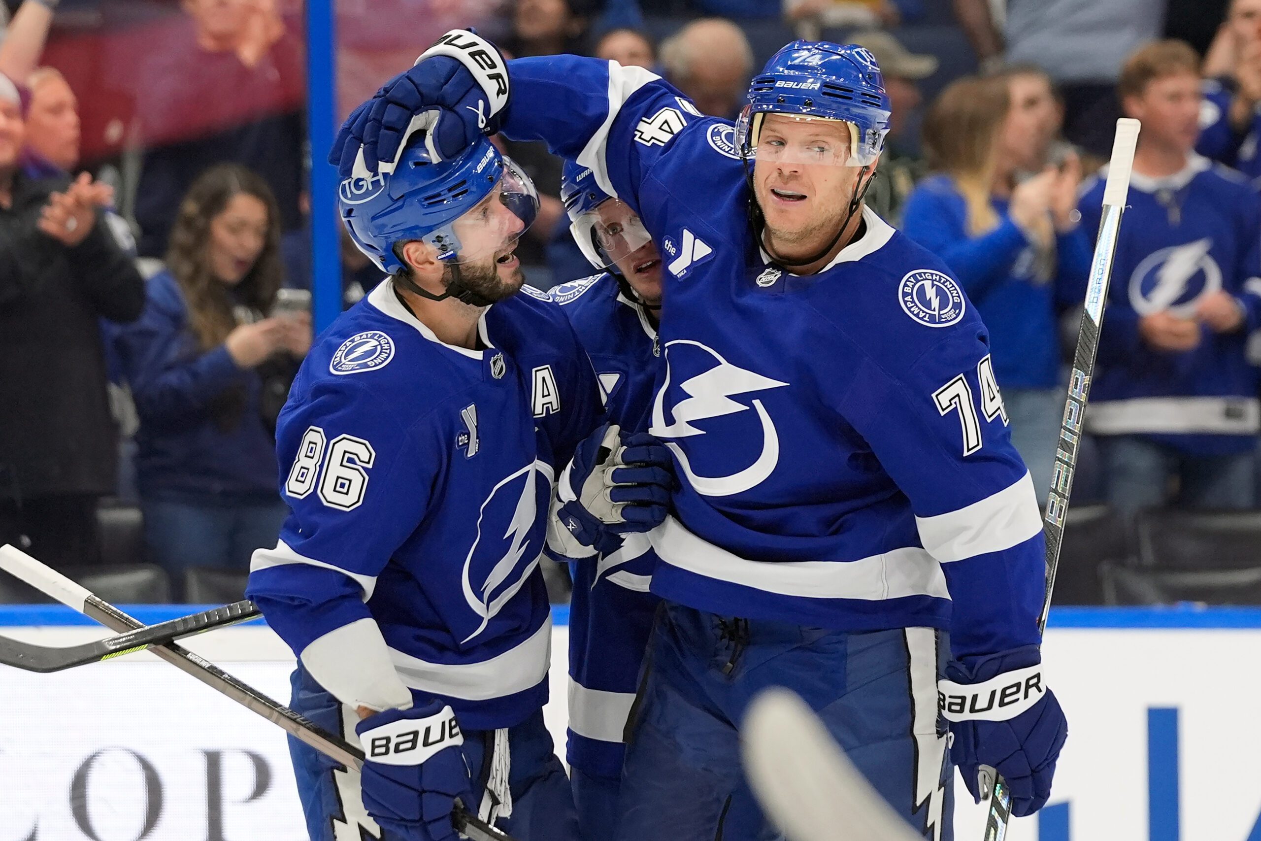 Carlson scores twice to help the Lightning beat the Wild 3-2 — KSTP 5, Crystal Business news