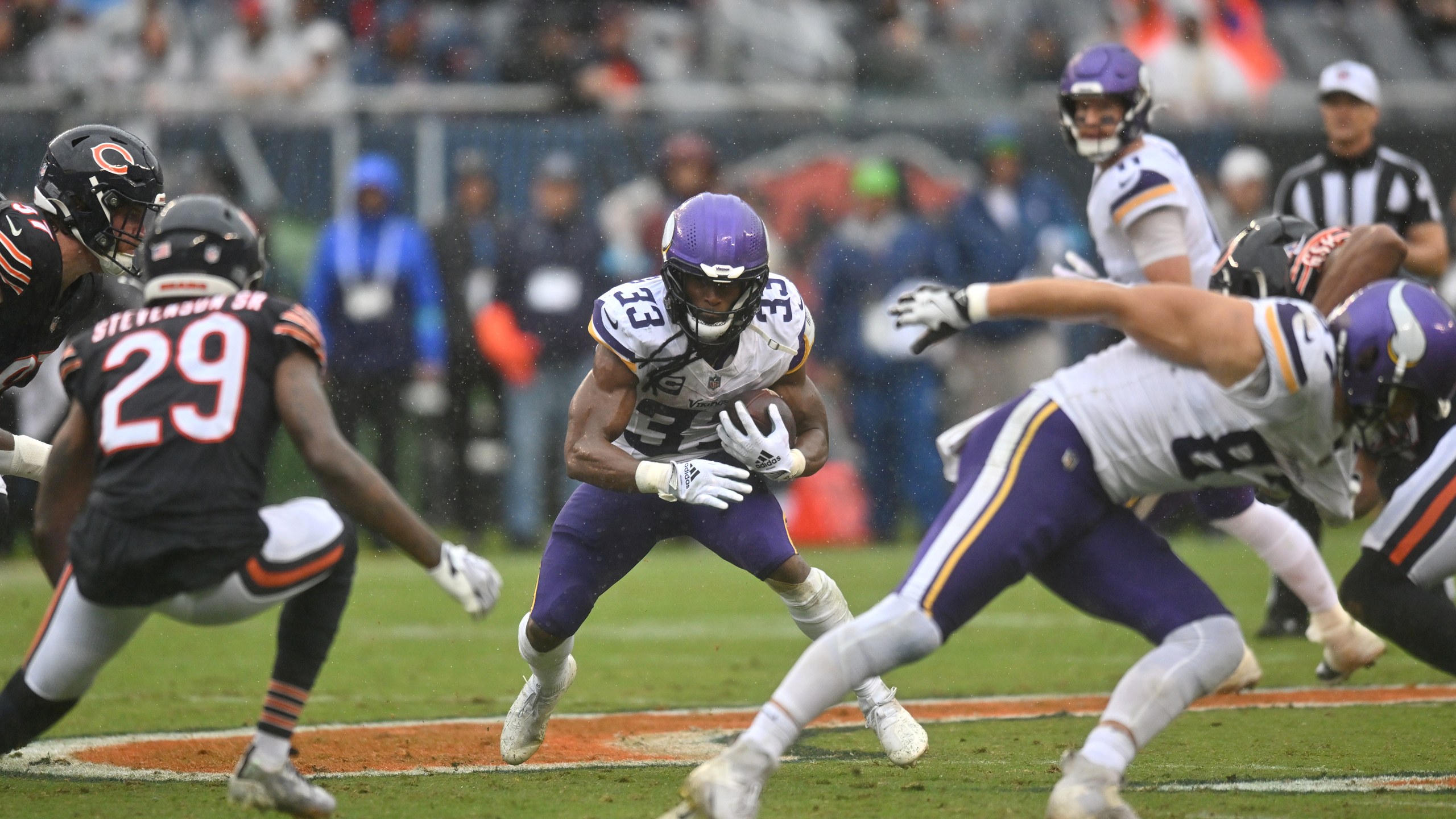 Surprise: Vikings RB Reveals Knee Injury He’s Playing Through — Minnesota Sports Fan, Crystal Sports news