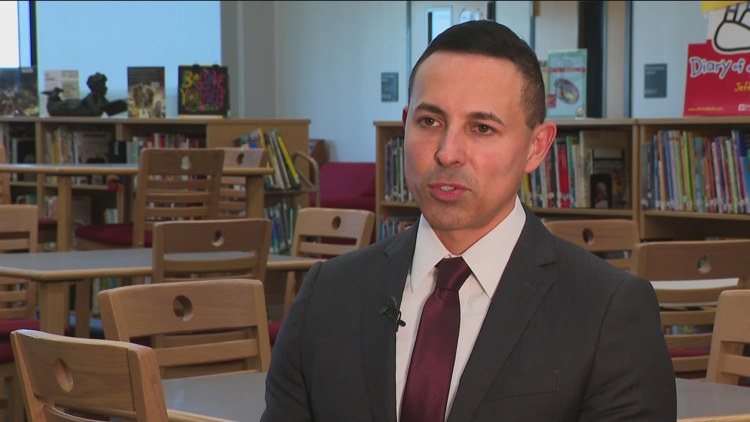 Del Valle ISD superintendent to leave in November — KVUE (Austin), Crystal Schools news