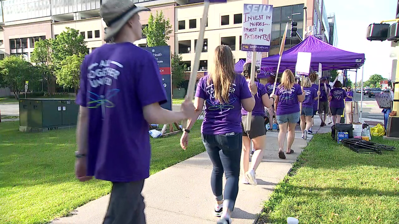 Allina hospice nurses announce tentative agreement for first union contract — FOX 9, Crystal Health news