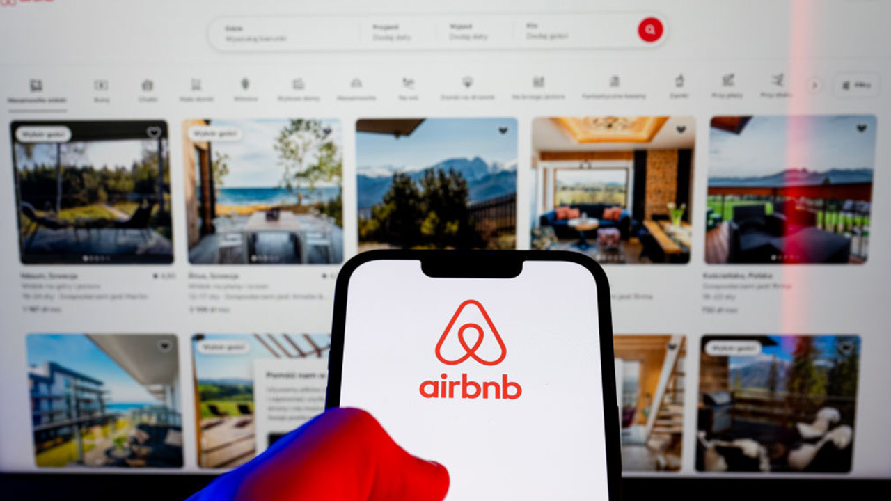 Airbnb tells hosts to stop asking guests to do time-consuming checkout chores — FOX 9
