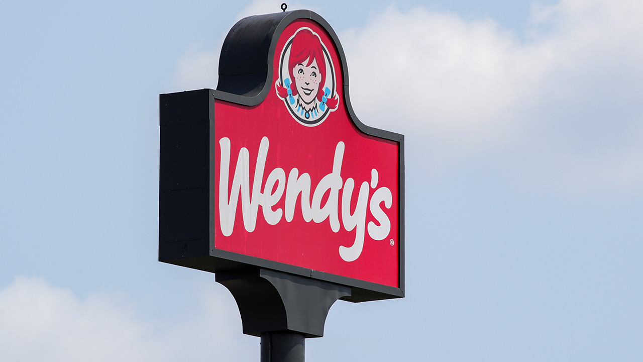 Wendy’s gets $1.4 billion offer to buy the fast-food chain — Crystal Dining news